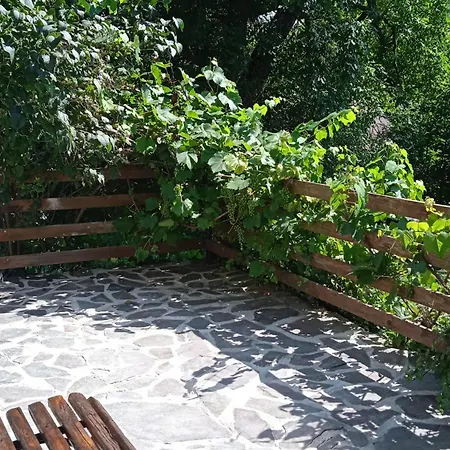 Vidiecky Domcek Na Samote