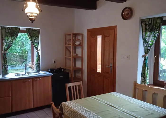 Vidiecky Domcek Na Samote